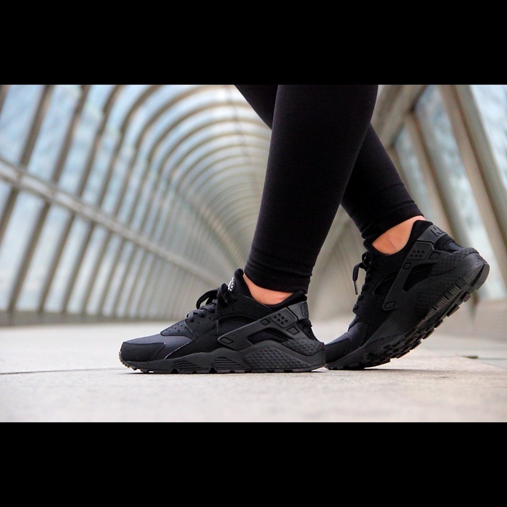 Women’s air huarache run